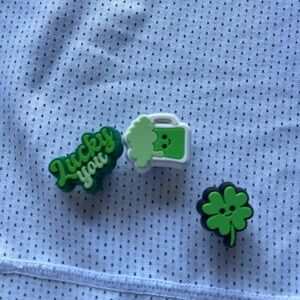 Crocs authentic Saint Patrick’s day charms 3 NEW